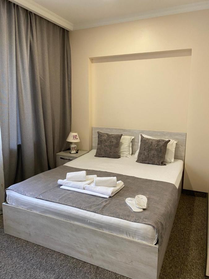 Hotel Leo Palace Tbilisi Ngoại thất bức ảnh
