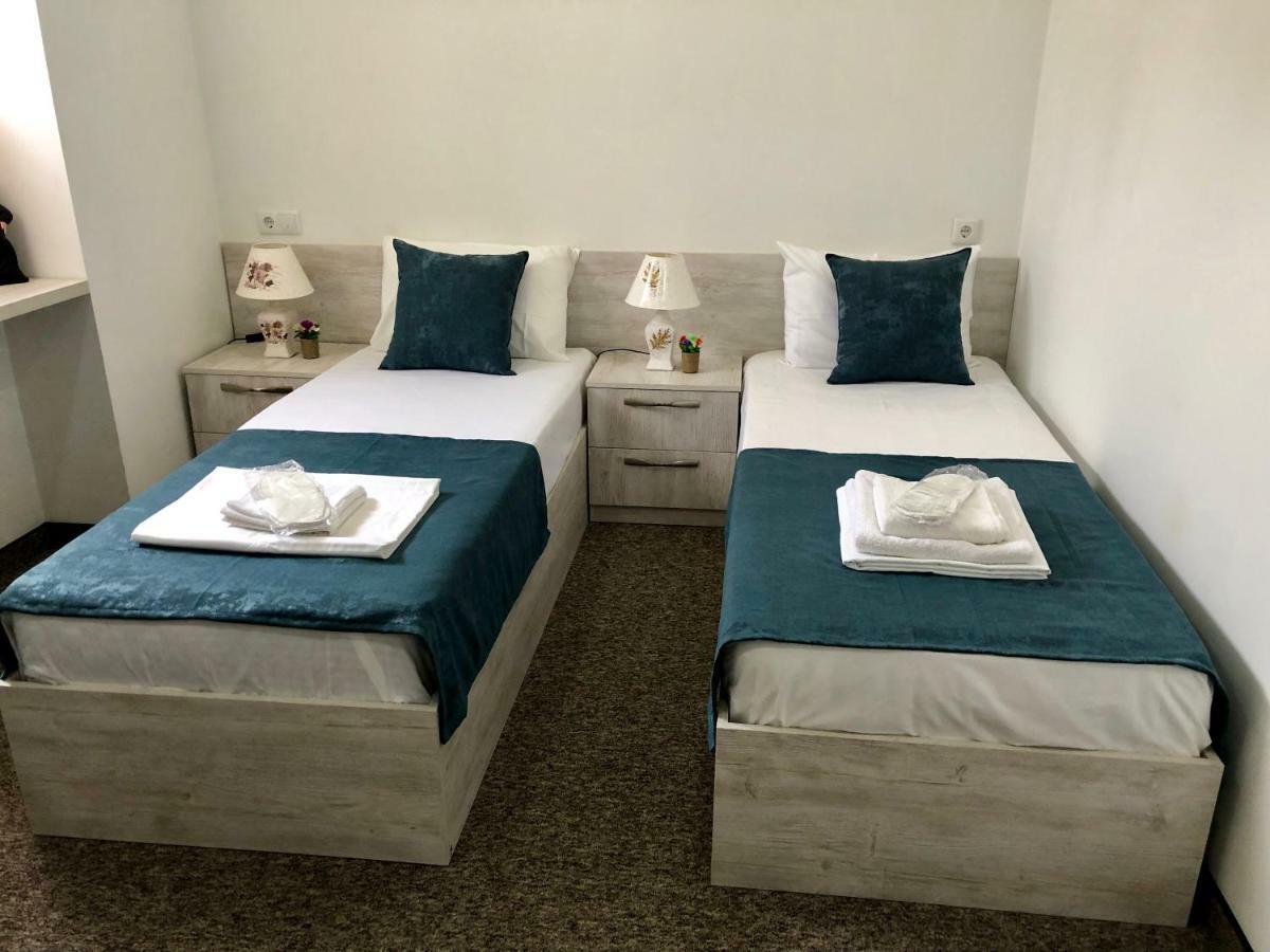 Hotel Leo Palace Tbilisi Ngoại thất bức ảnh