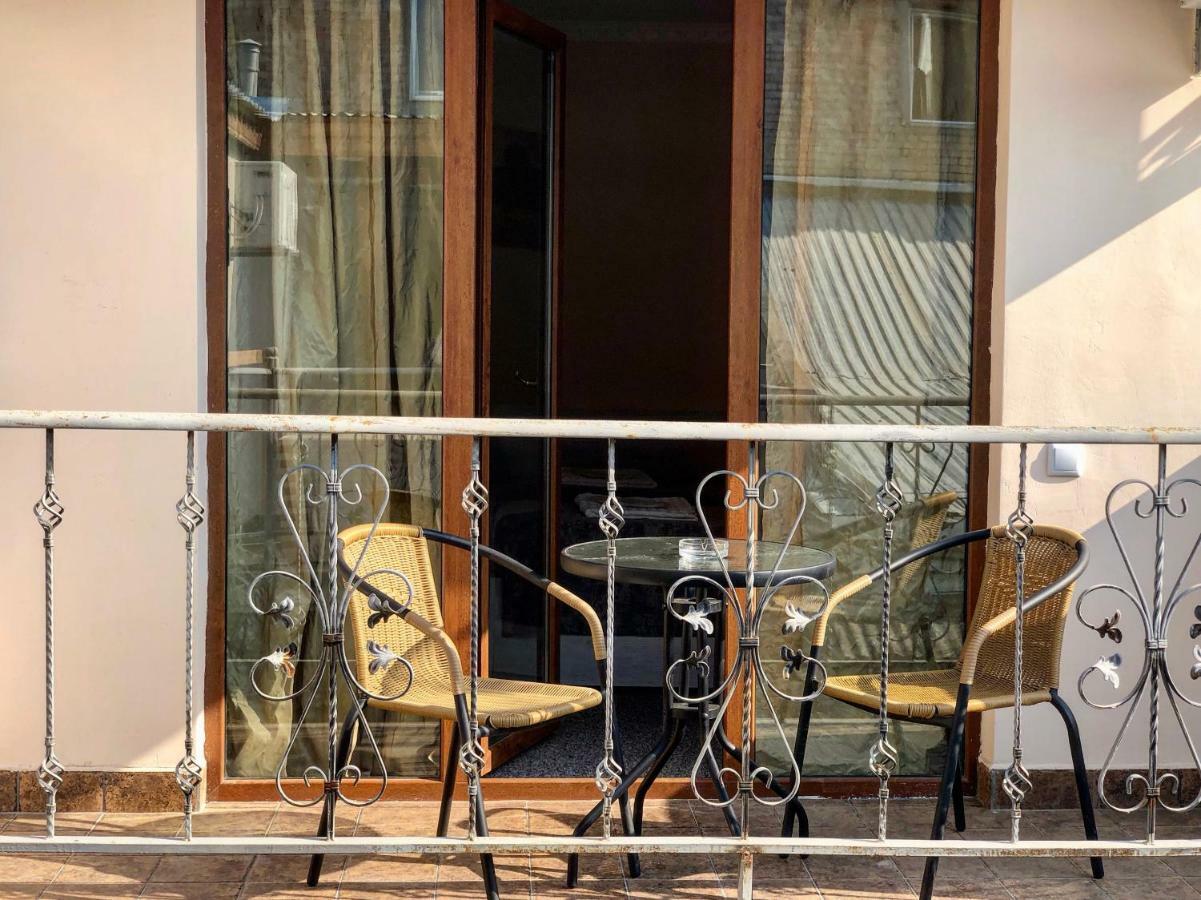 Hotel Leo Palace Tbilisi Ngoại thất bức ảnh
