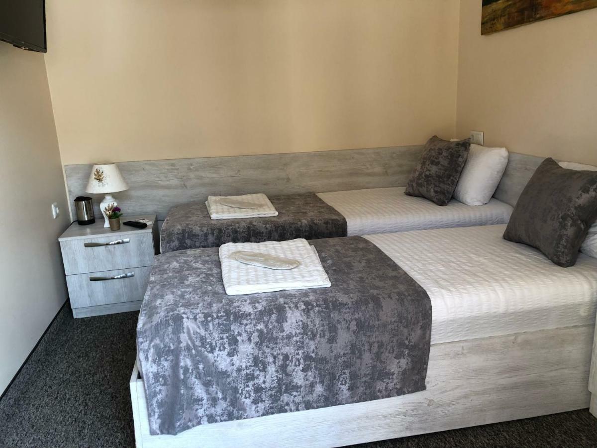 Hotel Leo Palace Tbilisi Ngoại thất bức ảnh